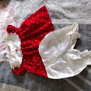 Infant girls 2piece set with dress and bottom.
